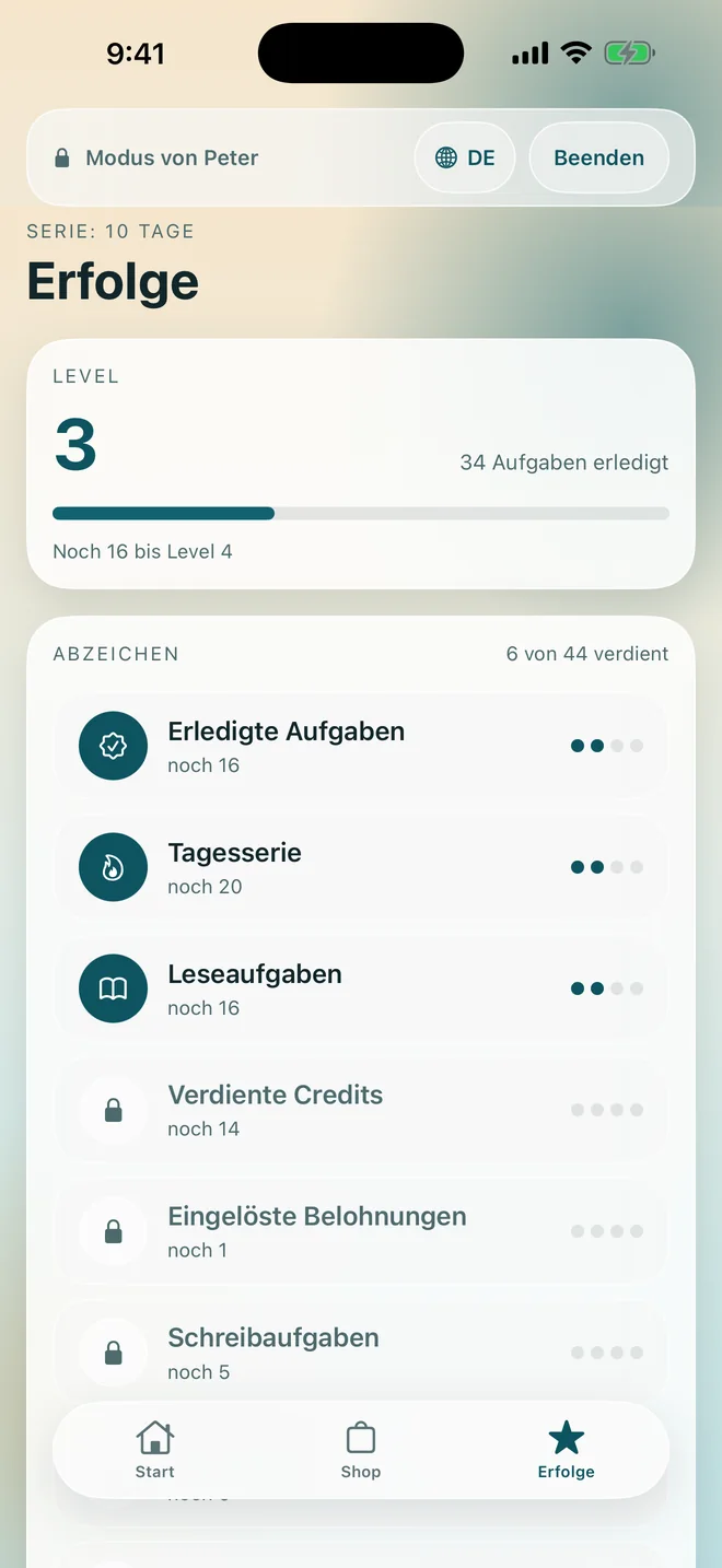 Der Erfolge-Bildschirm mit Level, Serie und Abzeichen